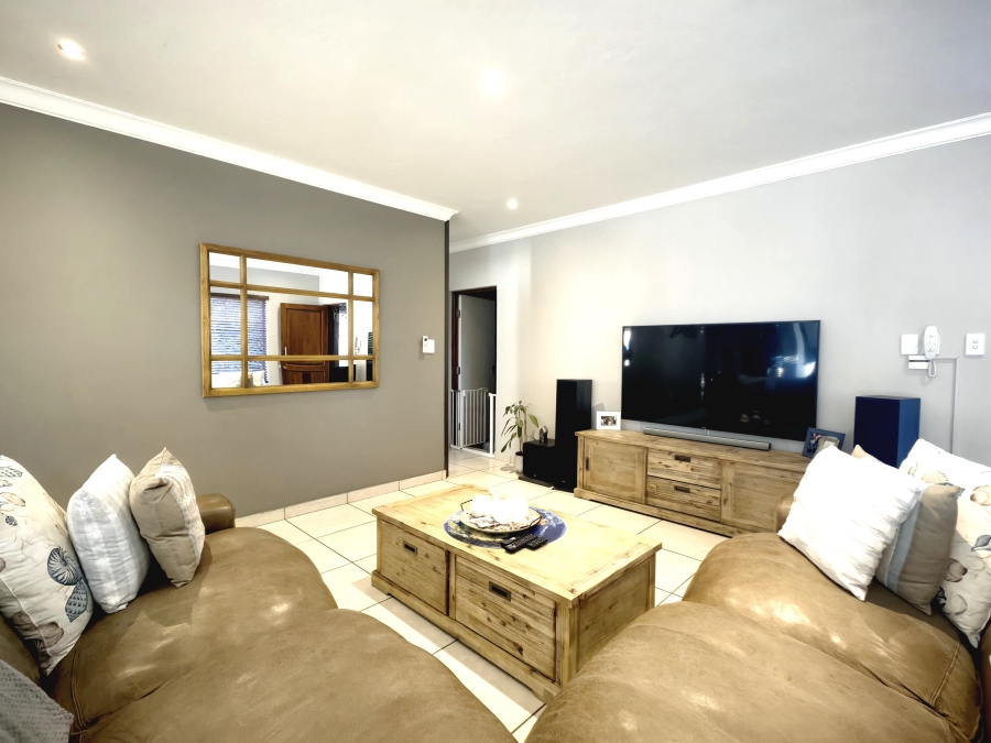 3 Bedroom Property for Sale in Boschdal North West